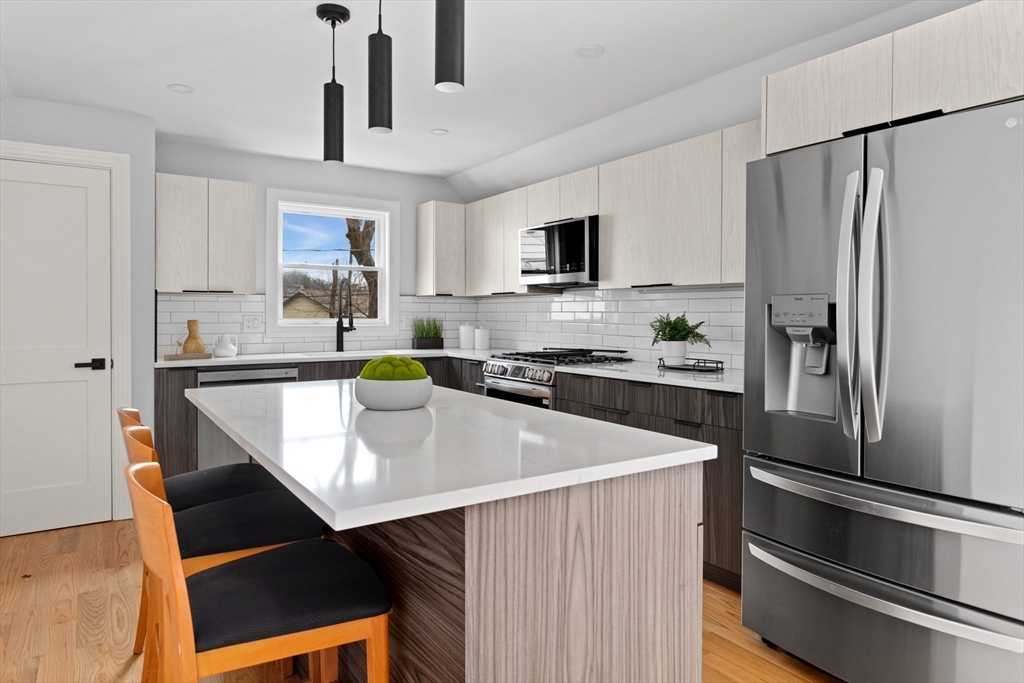 1 Rockingham Avenue Malden, MA 02148 - Photo 2 of 31 Gallery Image 2