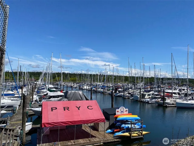 $469,500 | 251 Elizabeth Drive, Point Roberts, WA 98281