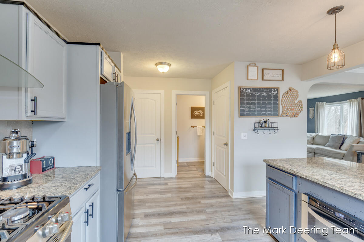 8471 45th Street Southeast Ada, MI 49301 - Photo 16 of 67 IMG_1014