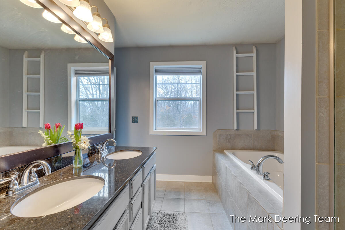 8471 45th Street Southeast Ada, MI 49301 - Photo 22 of 67 IMG_1020