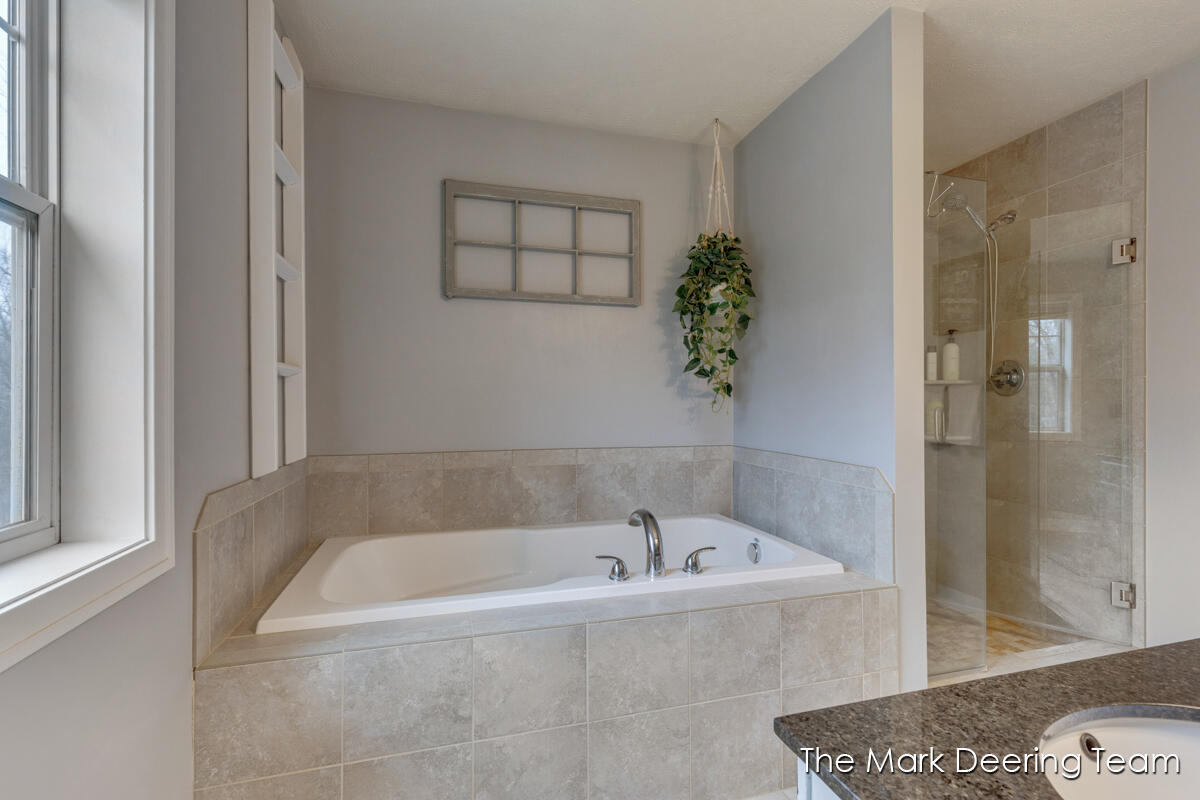 8471 45th Street Southeast Ada, MI 49301 - Photo 23 of 67 IMG_1021