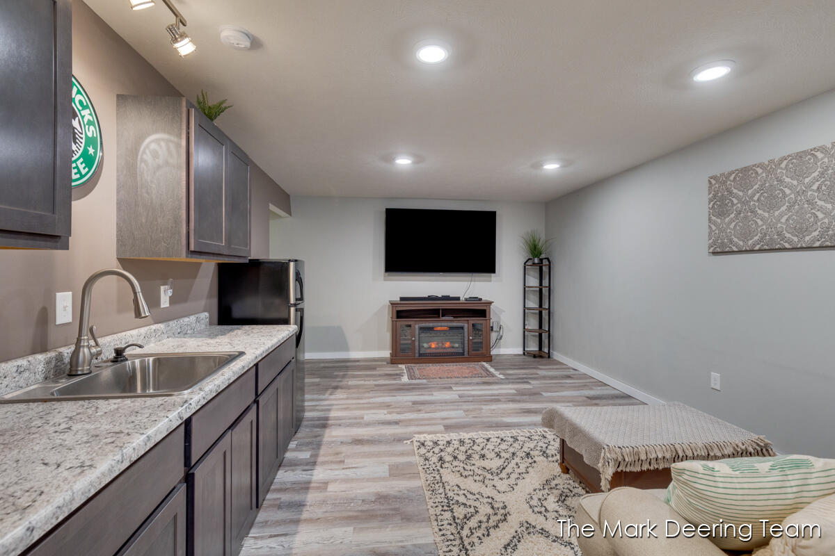 8471 45th Street Southeast Ada, MI 49301 - Photo 32 of 67 IMG_1030