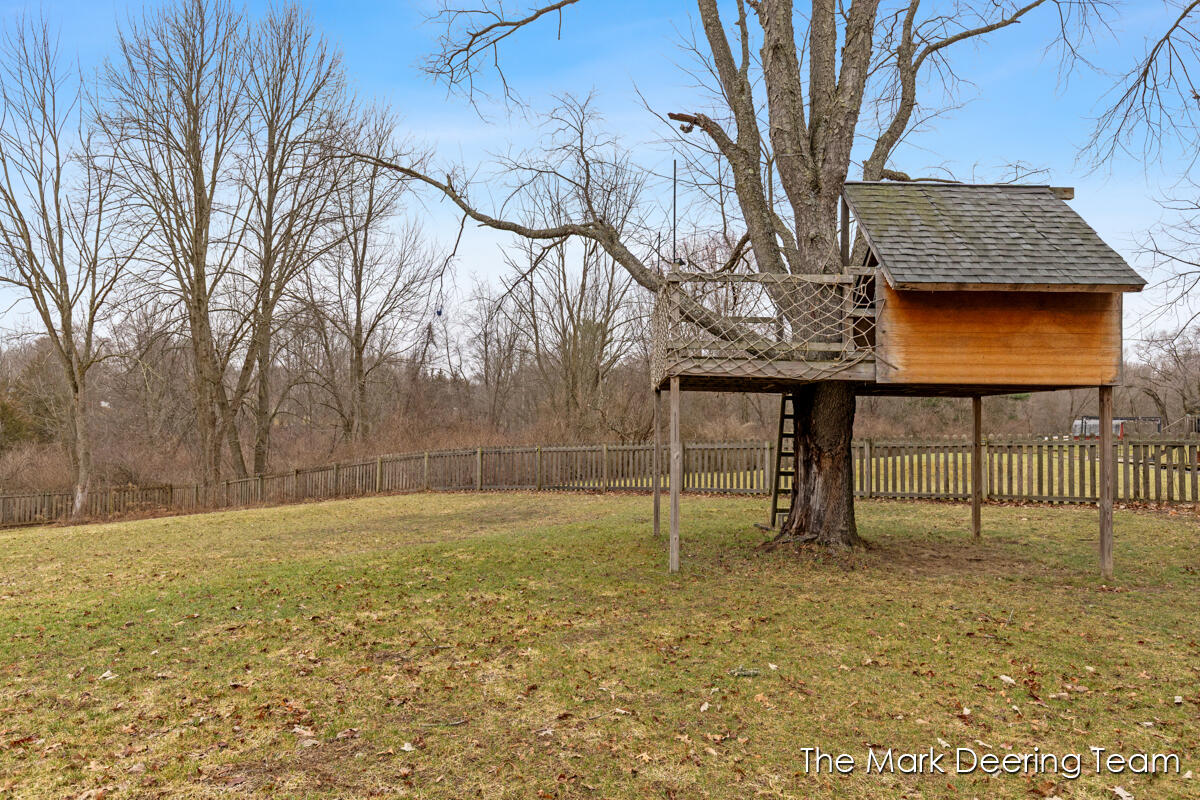 8471 45th Street Southeast Ada, MI 49301 - Photo 49 of 67 IMG_1044