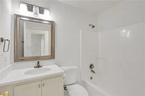 $200,000 | 3546 Meadow Park Lane, New Orleans, LA 70131