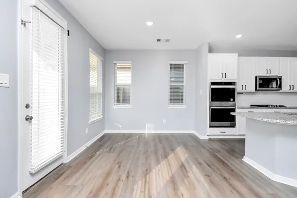 $2,400 | 6738 Beck Canyon Drive, Houston, TX 77084