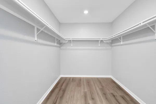 $2,400 | 6738 Beck Canyon Drive, Houston, TX 77084