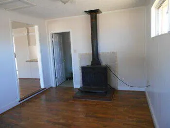 $1,150 | 1202 5th Street, Shallowater, TX 79363