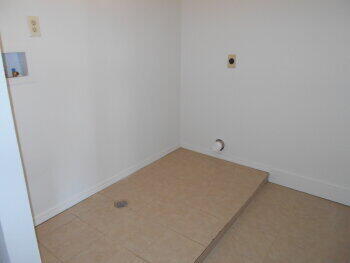 1202 5th Street Shallowater, TX 79363 - Photo 9 of 18 small (5)