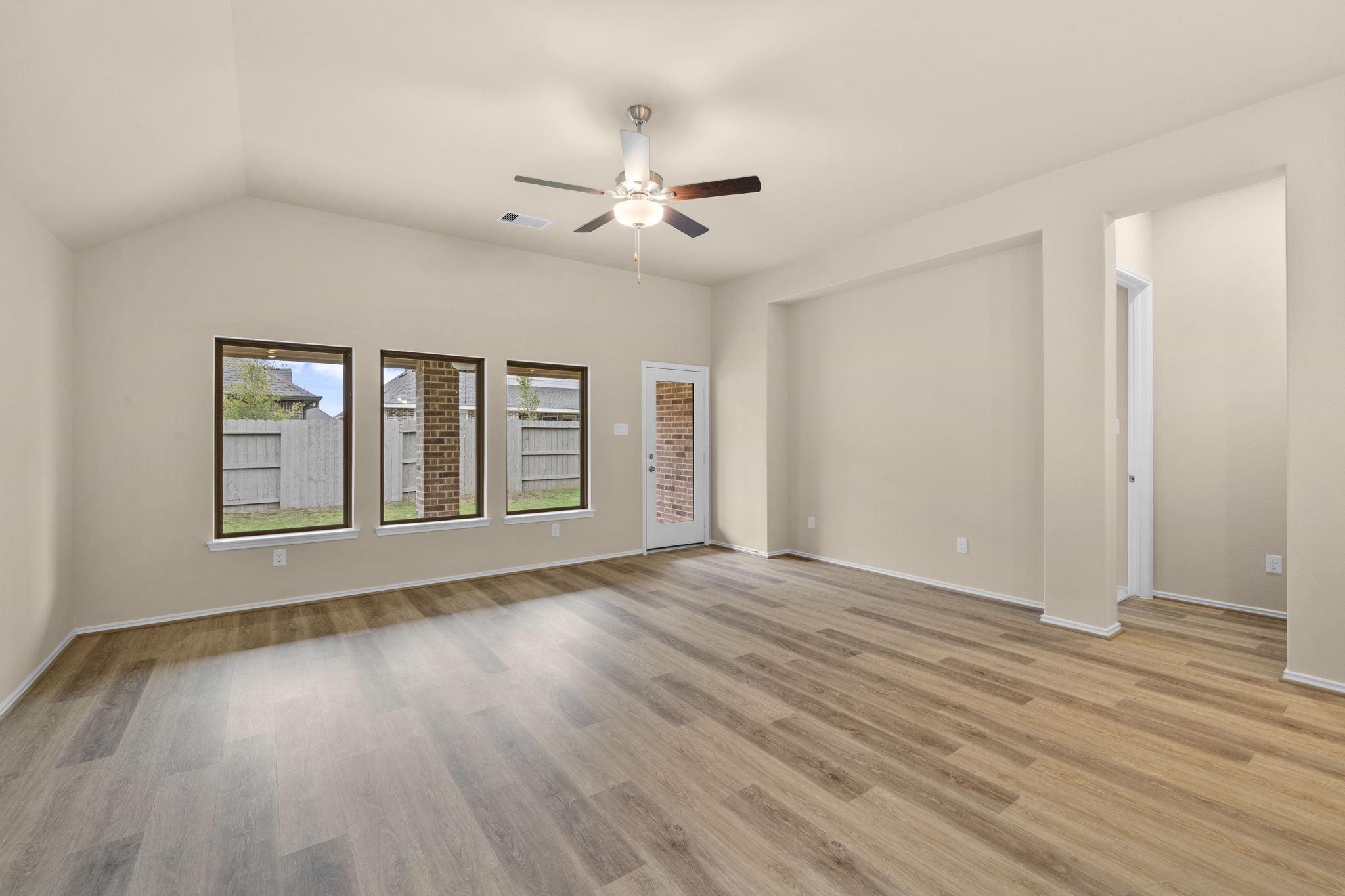 2411 Hazel Berry Street Manvel, TX 77578 - Photo 10 of 28