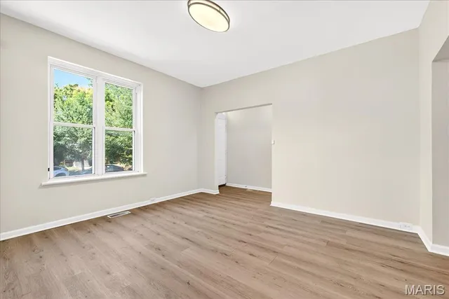 $1,495 | 4045 Russell Boulevard, Unit 1, St. Louis, MO 63110