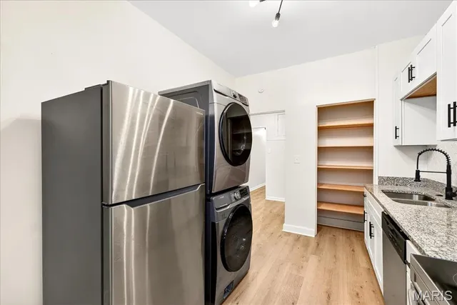 $1,495 | 4045 Russell Boulevard, Unit 1, St. Louis, MO 63110