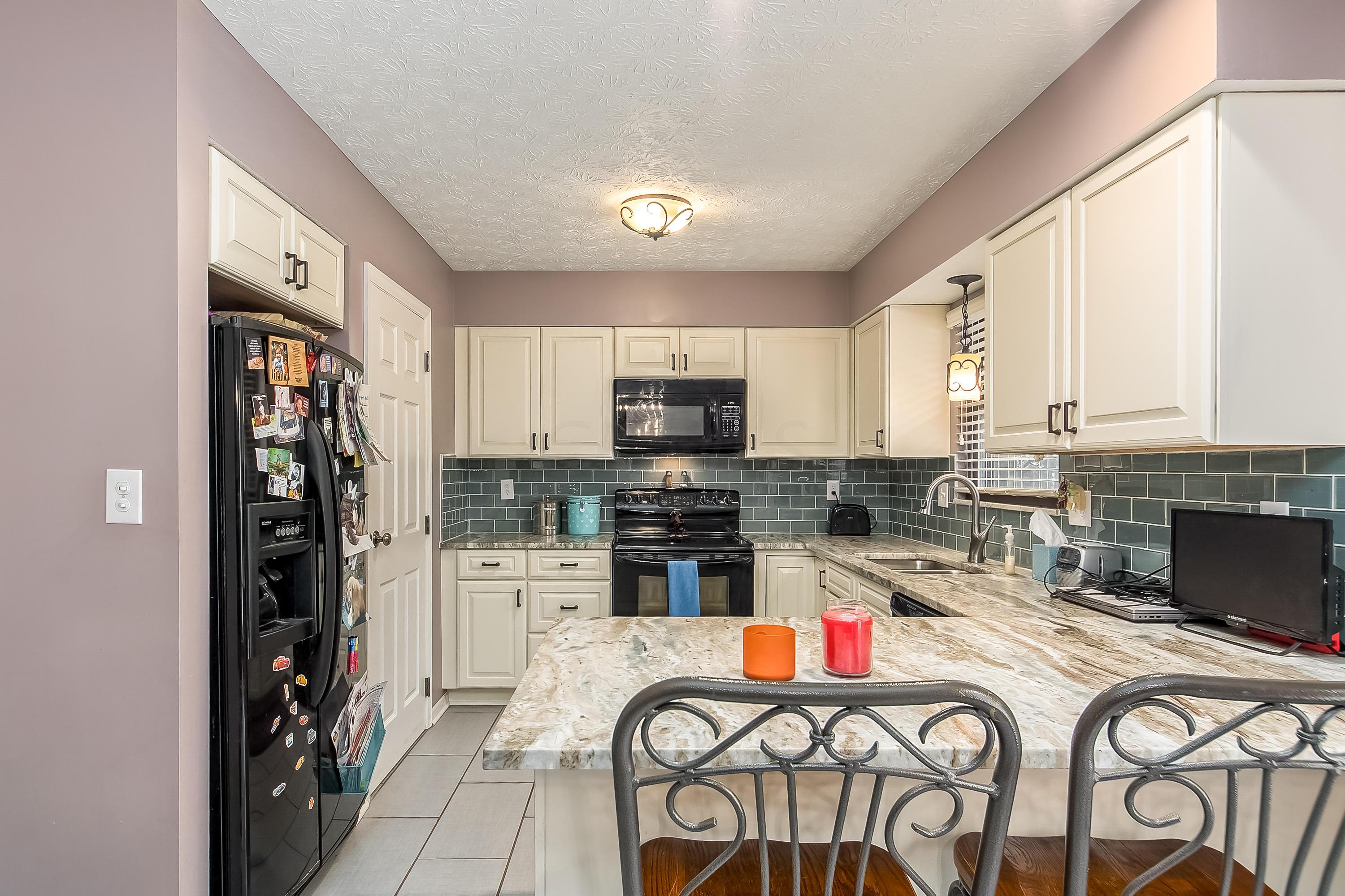 826 Riva Ridge Boulevard Columbus, OH 43230 - Photo 5 of 21 Gallery Image 5