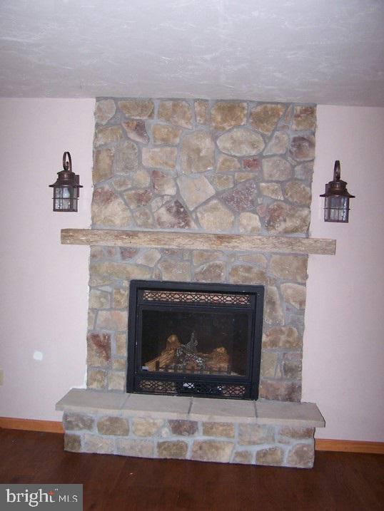 1147 Lake Road Spring Grove, PA 17362 - Photo 7 of 18 Gallery Image 7