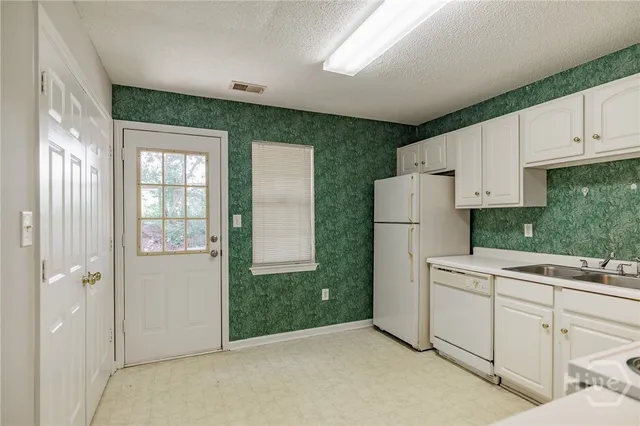 $209,900 | 100 Woodstone Drive, Unit 10, Athens, GA 30605