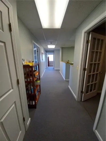 $1,600 | 5835 Post Road, East Greenwich, RI 02818