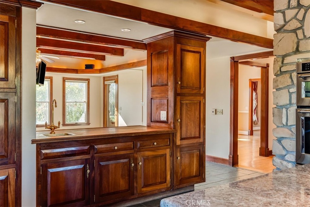 1655 Barley Grain Road Paso Robles, CA 93446 - Photo 14 of 62 Kitchen and bar area cabinetry