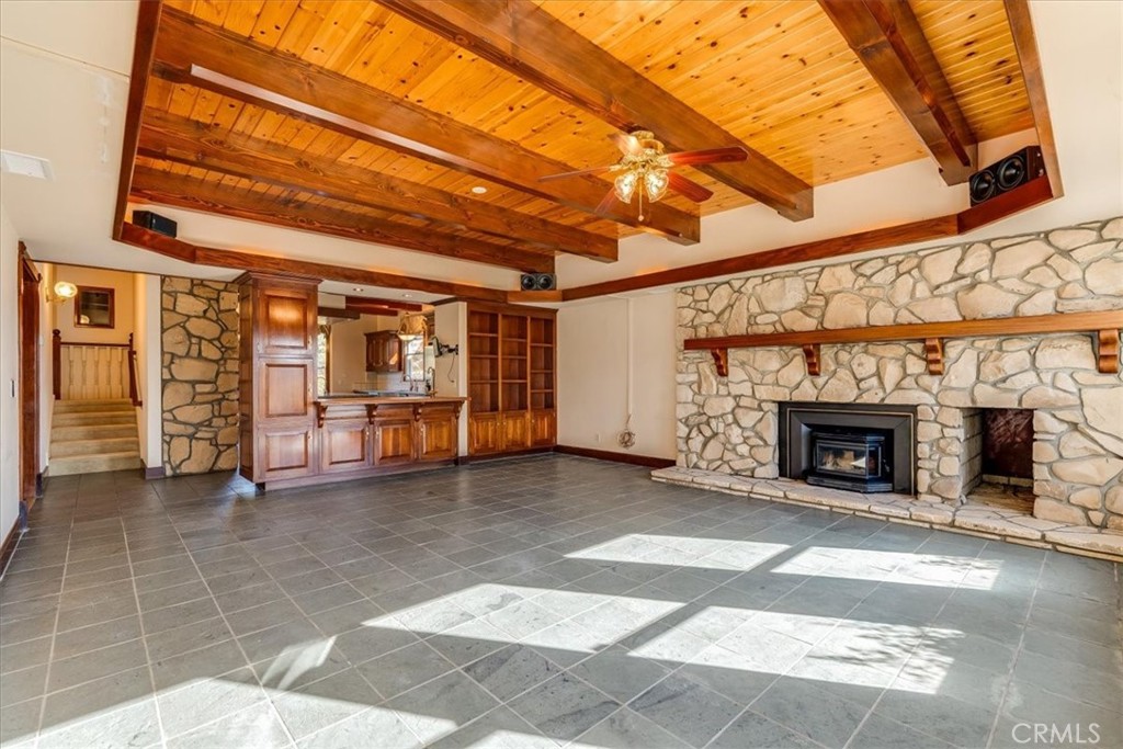 1655 Barley Grain Road Paso Robles, CA 93446 - Photo 18 of 50 Looking toward the bar and into the kitchen from this spectacular family room