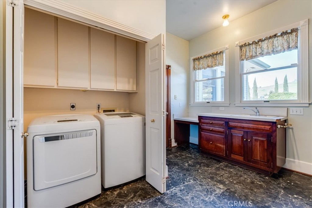 1655 Barley Grain Road Paso Robles, CA 93446 - Photo 38 of 50 Utility room with set tub, lots of storage and light