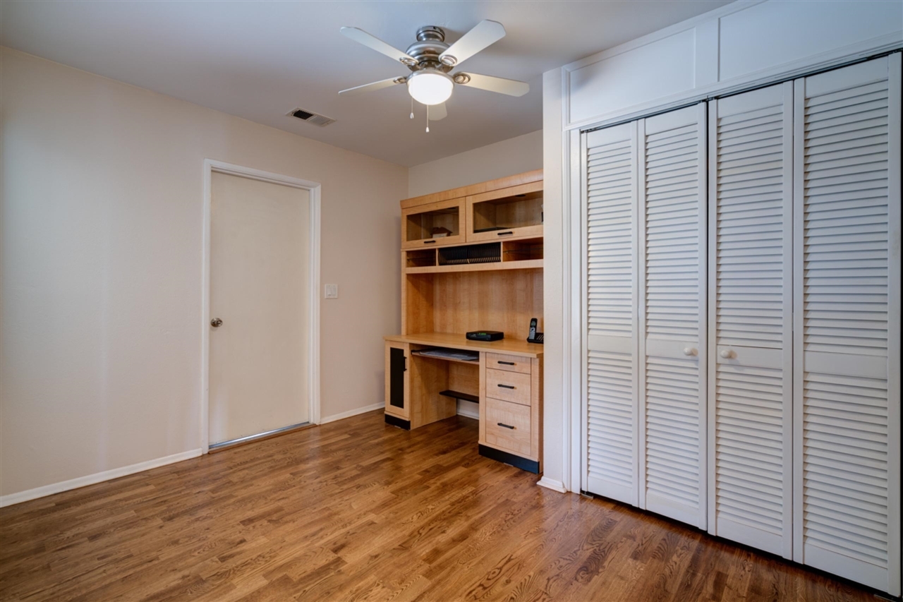 3530 Ridgecrest Drive Carlsbad, CA 92008 - Photo 12 of 25 Office