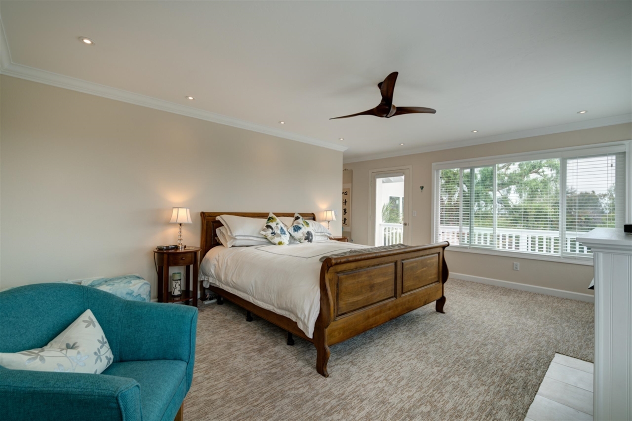 3530 Ridgecrest Drive Carlsbad, CA 92008 - Photo 19 of 25 Gallery Image 19