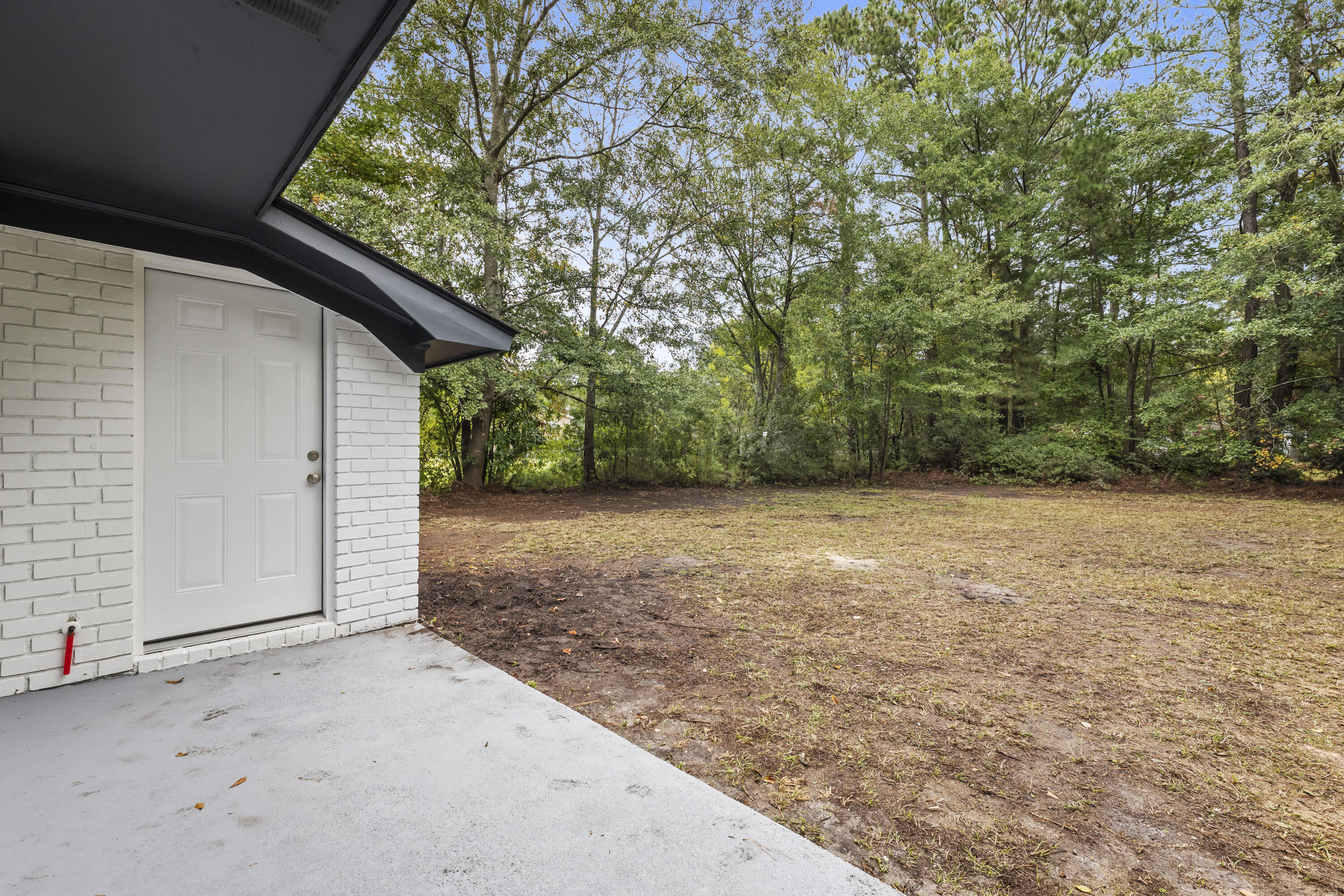 403 Bryan Street Summerville, SC 29483 - Photo 22 of 28 P1075119