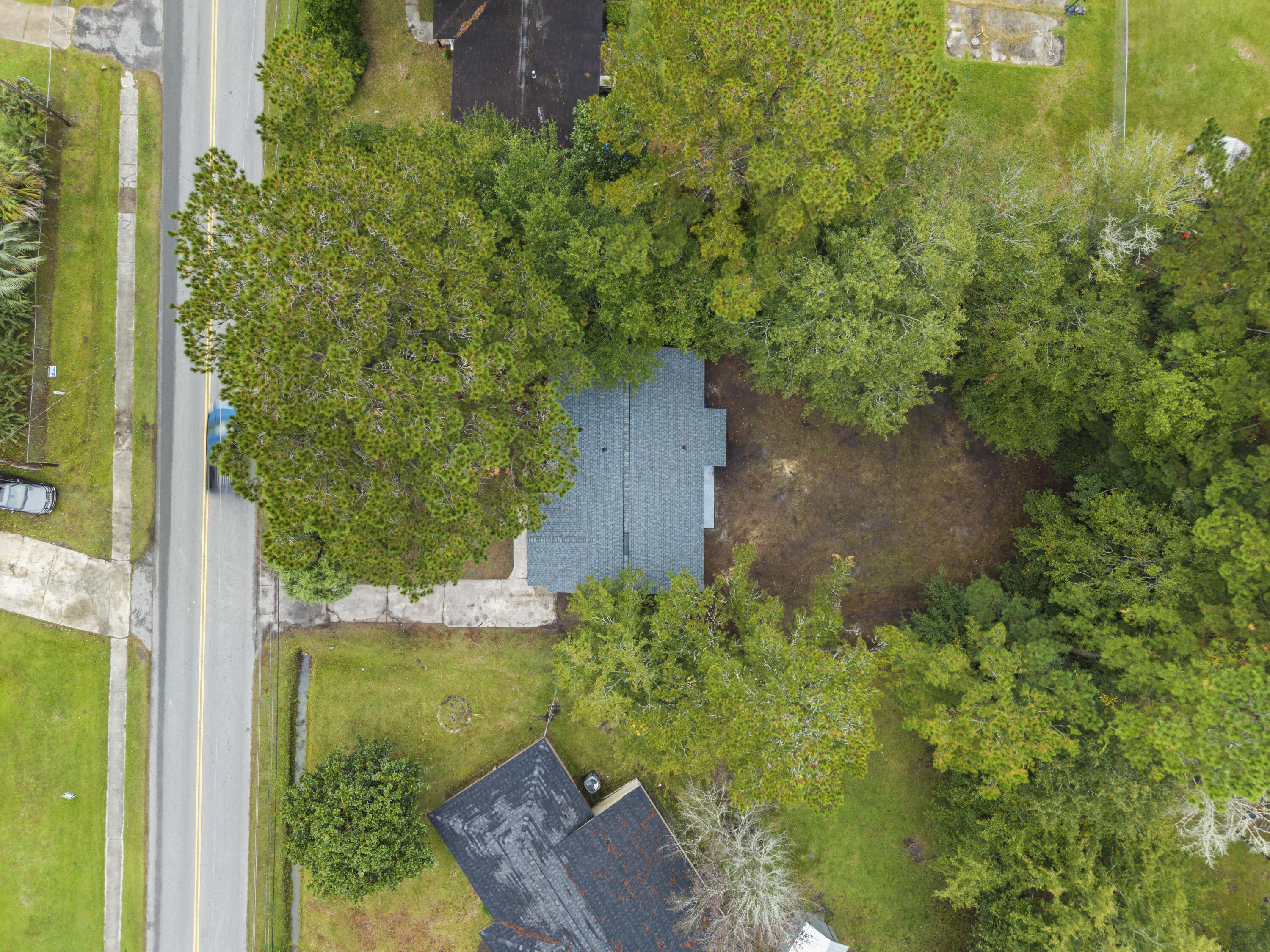 403 Bryan Street Summerville, SC 29483 - Photo 25 of 28 DJI_20251029103521_0011_D