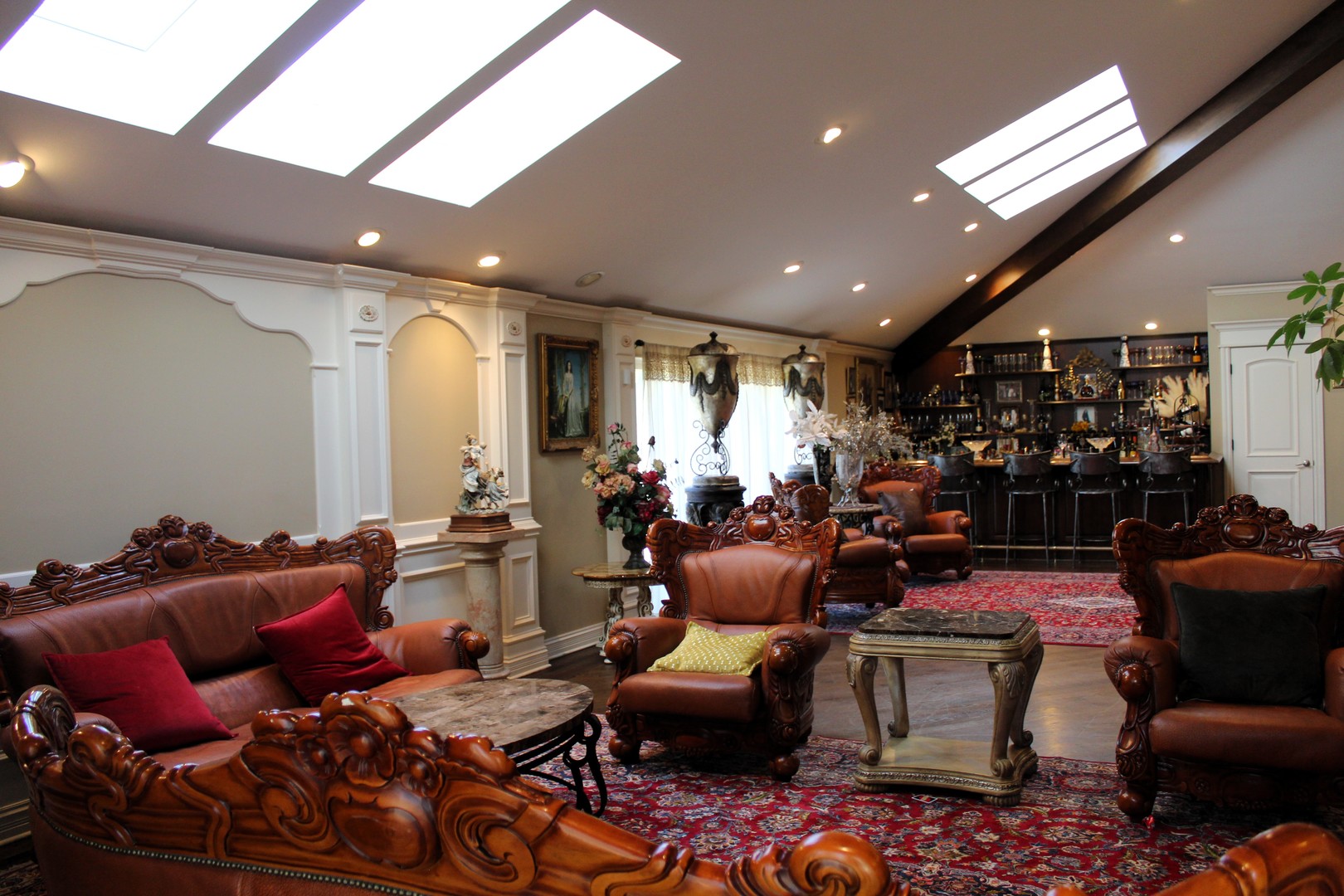 2290 Cedar Court Northbrook, IL 60062 - Photo 31 of 47 a living room with furniture a rug and a chandelier