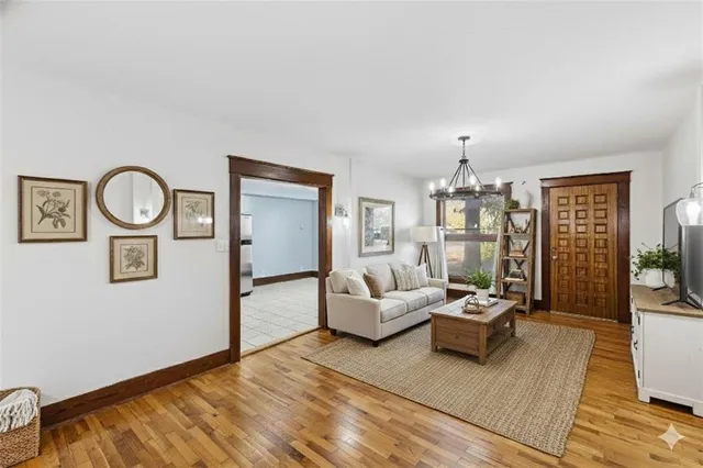 $350,000 | 804 East 10th Street, Ottawa, KS 66067