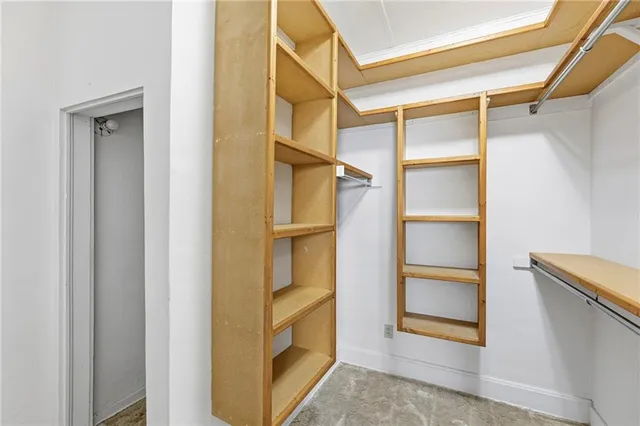 $350,000 | 804 East 10th Street, Ottawa, KS 66067