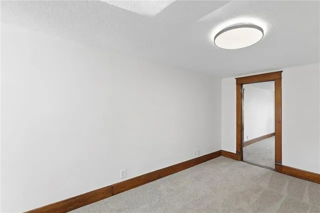 $350,000 | 804 East 10th Street, Ottawa, KS 66067