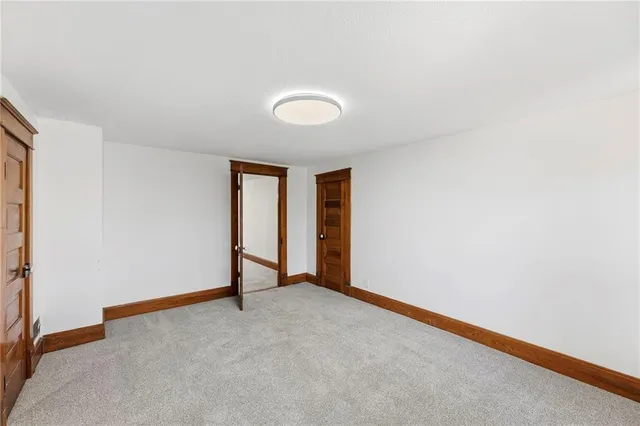 $350,000 | 804 East 10th Street, Ottawa, KS 66067