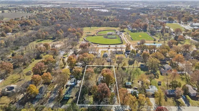 $350,000 | 804 East 10th Street, Ottawa, KS 66067