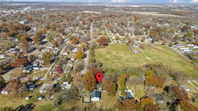 $350,000 | 804 East 10th Street, Ottawa, KS 66067