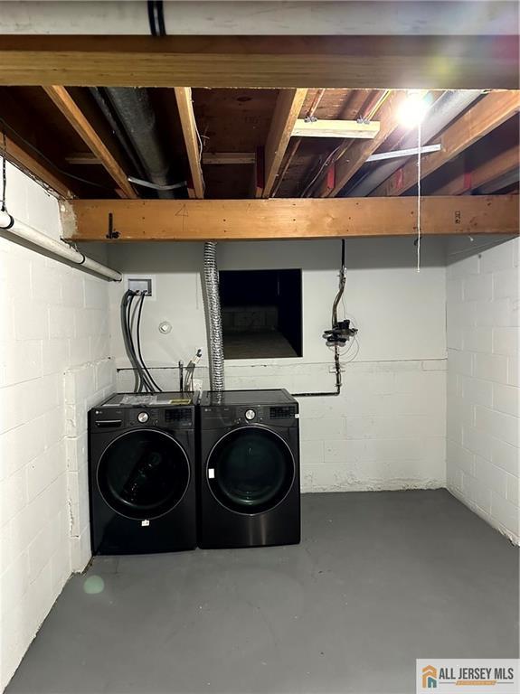 4204 Hana Road Edison, NJ 08817 - Photo 28 of 48 a utility room with dryer and washer