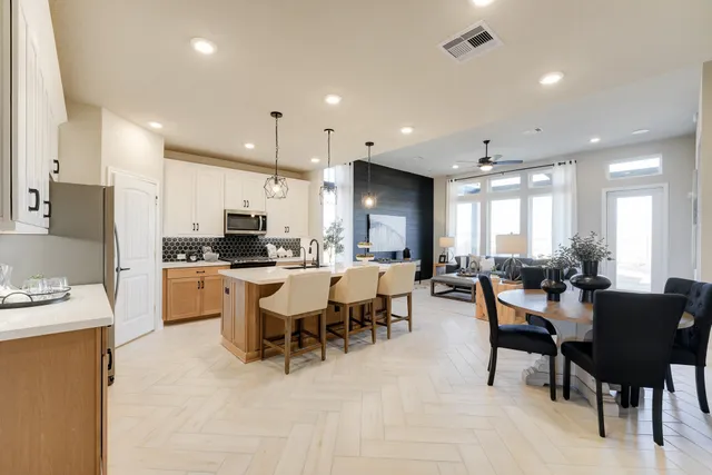 $433,300 | 7819 Cattail Shallows Lane, Katy, TX 77493