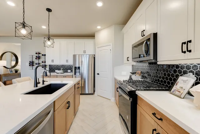 $433,300 | 7819 Cattail Shallows Lane, Katy, TX 77493