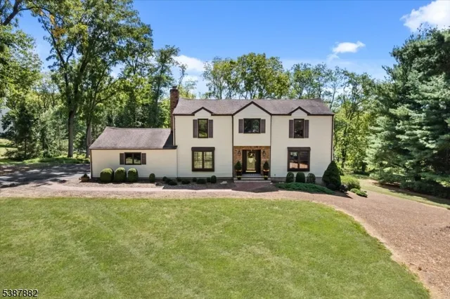 $749,000 | 33 John Drive, Annandale, NJ 08801