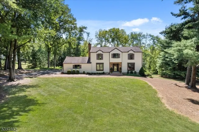 $749,000 | 33 John Drive, Annandale, NJ 08801