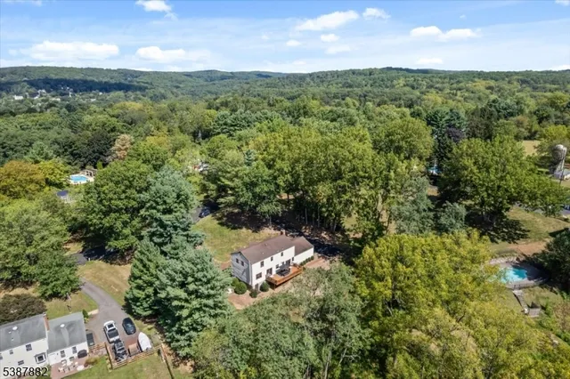 $749,000 | 33 John Drive, Annandale, NJ 08801