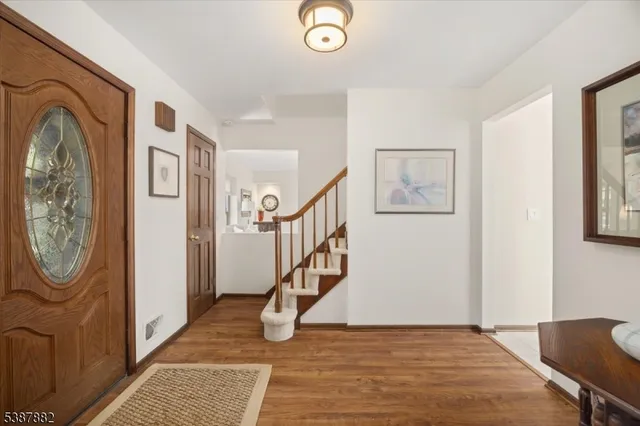 $749,000 | 33 John Drive, Annandale, NJ 08801