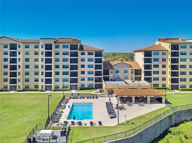 $469,999 | 16300 County Road 455, Unit 401, Montverde, FL 34756