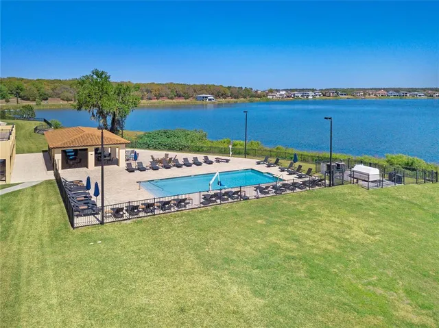 $469,999 | 16300 County Road 455, Unit 401, Montverde, FL 34756