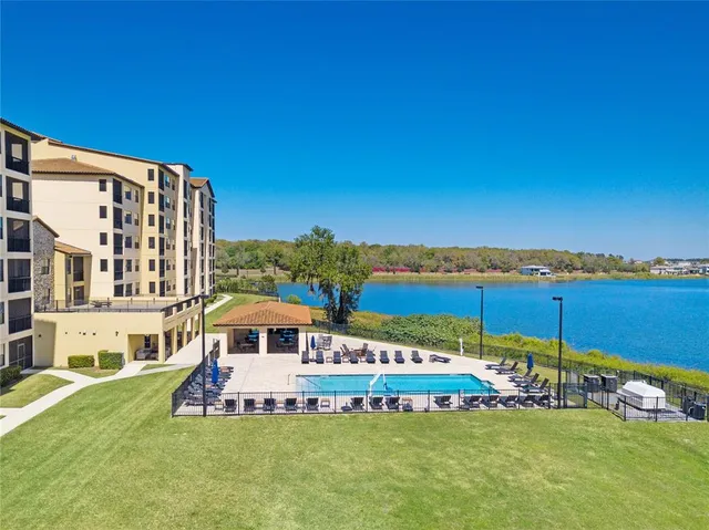 $469,999 | 16300 County Road 455, Unit 401, Montverde, FL 34756