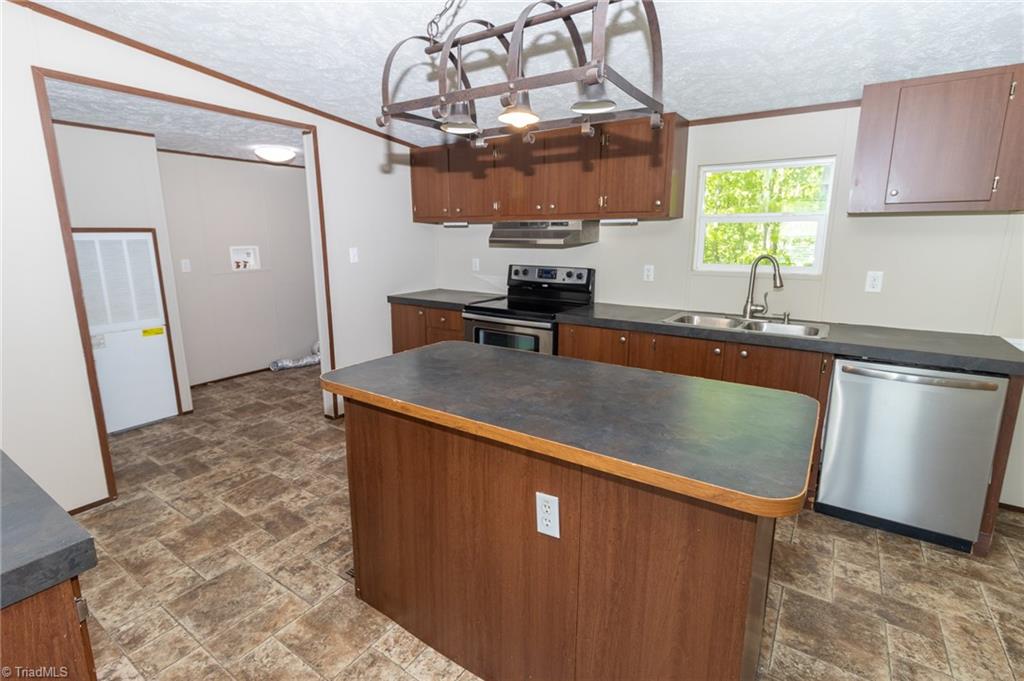 140 Cedar Ridge Place Mount Airy, NC 27030 - Photo 24 of 25 Gallery Image 24