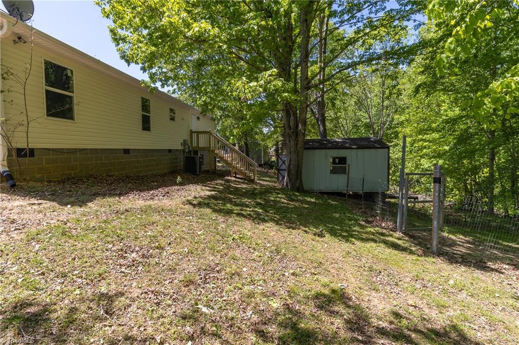 140 Cedar Ridge Place Mount Airy, NC 27030 - Photo 4 of 25 Gallery Image 4