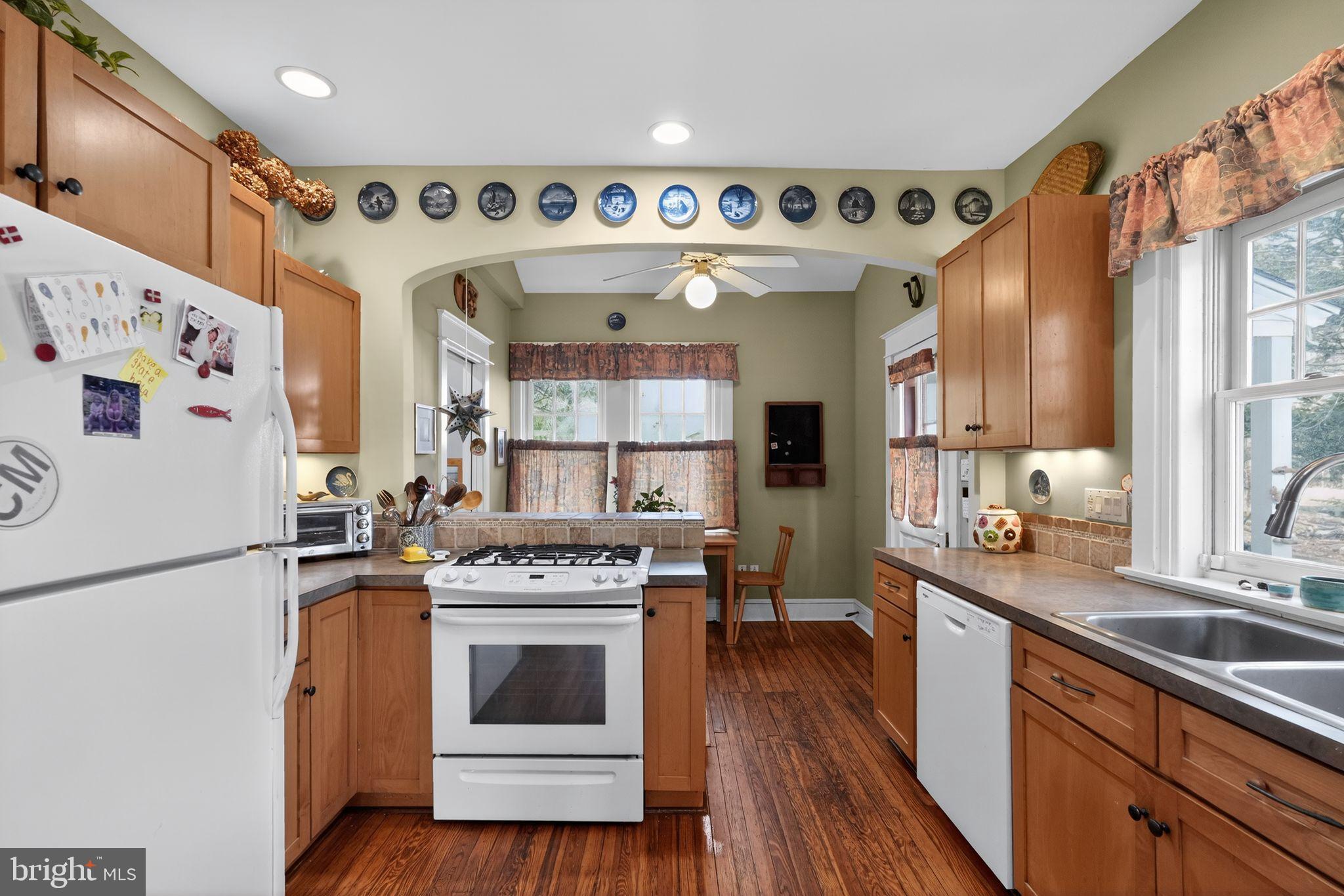 125 Bortondale Road Media, PA 19063 - Photo 13 of 36