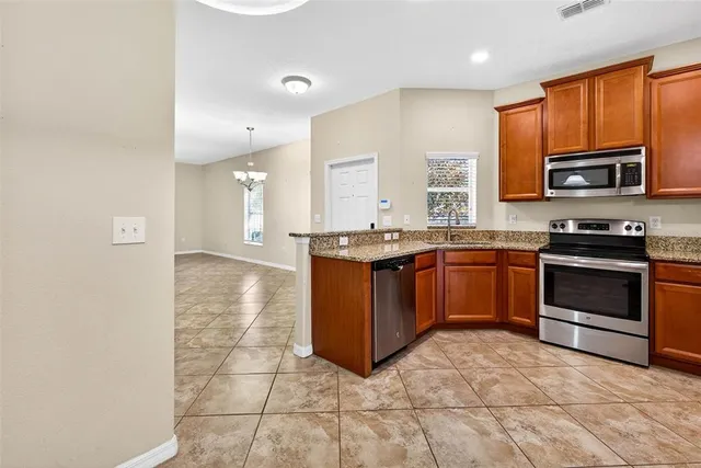 $2,200 | 31253 Claridge Place, Wesley Chapel, FL 33543