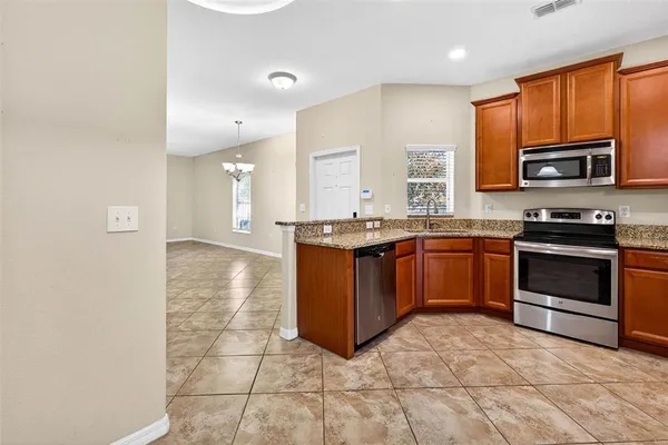 $2,200 | 31253 Claridge Place, Wesley Chapel, FL 33543