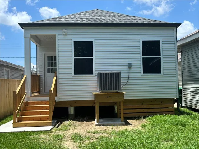 $244,900 | 2019 Huey P Long Avenue, Gretna, LA 70053