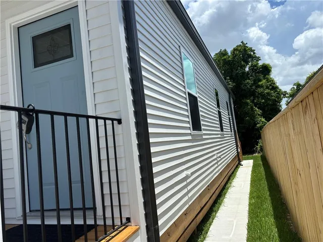 $244,900 | 2019 Huey P Long Avenue, Gretna, LA 70053